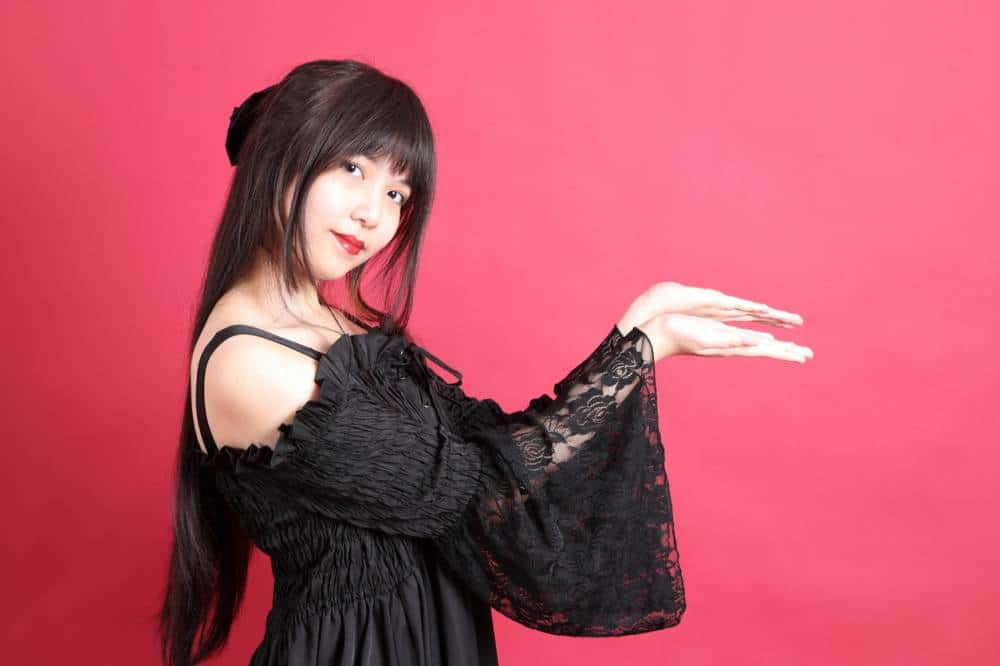 robe gothique et accessoires